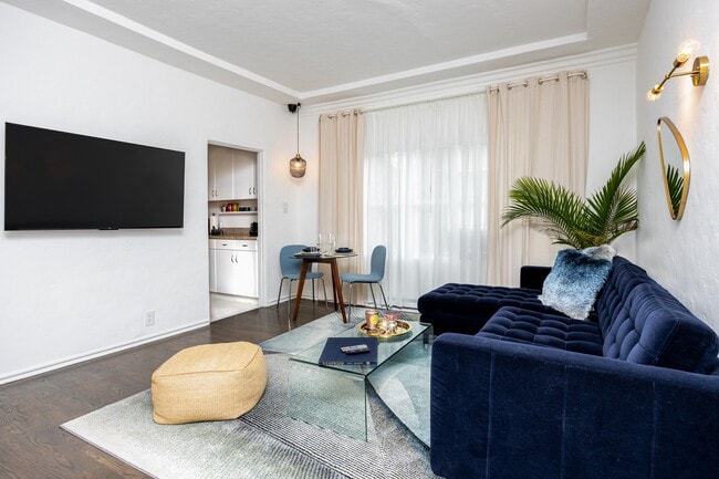 Don Carlos Apartments