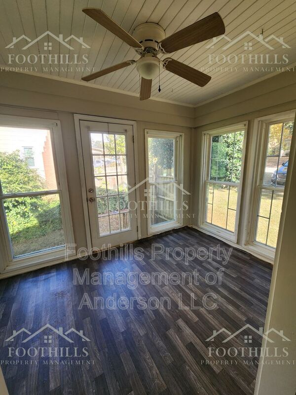 Photo - 1917 Inman Dr