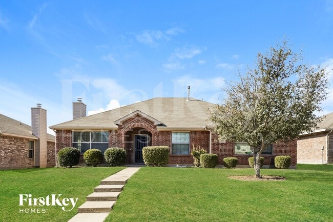 Building Photo - 611 Hilton Dr