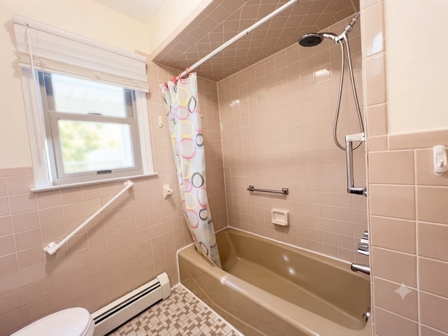 Photo - 100 Hancock Ave Unidad Apt #2