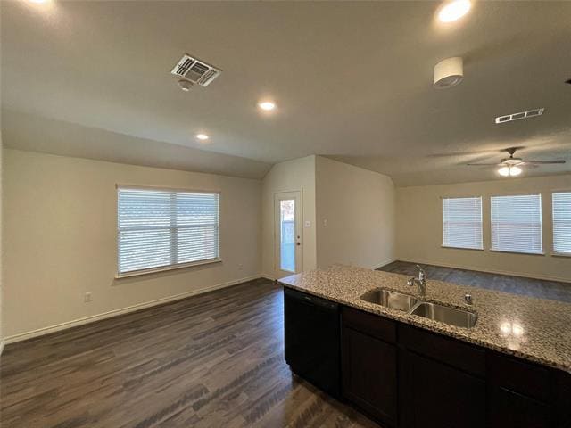 Photo - 761 Jamestown Ln