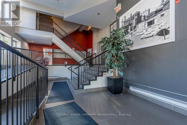 Photo - 80 King William St Unit 112