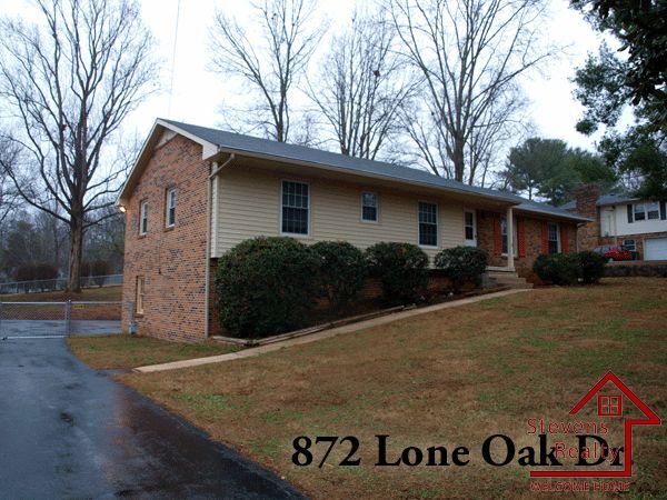 Photo - 872 Lone Oak Dr House