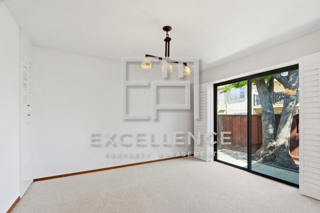 Photo - 94 Roxbury St