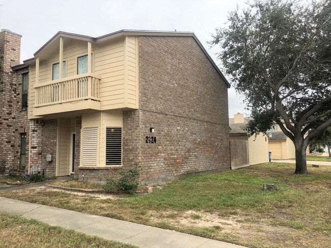 Photo - 2924 St Joseph St