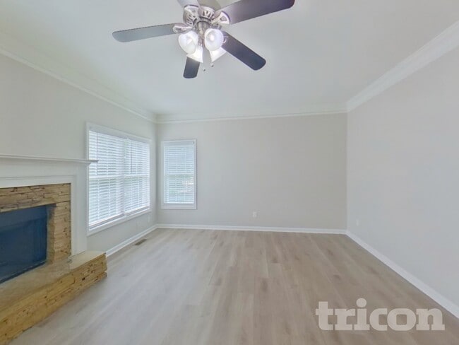 Photo - 120 Canal Pl