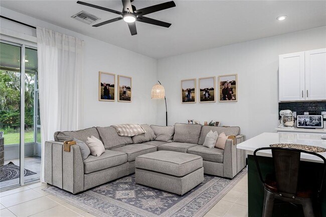 Photo - 10348 Oakside Dr