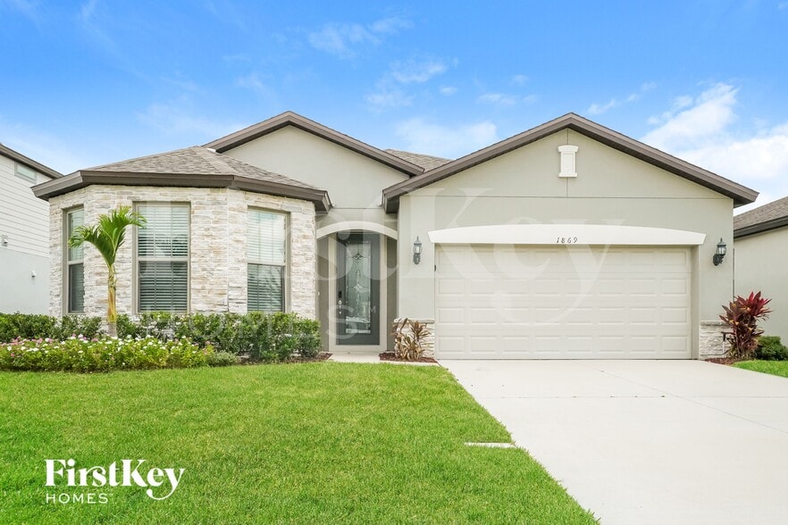 1869 Cayman Cove Cir