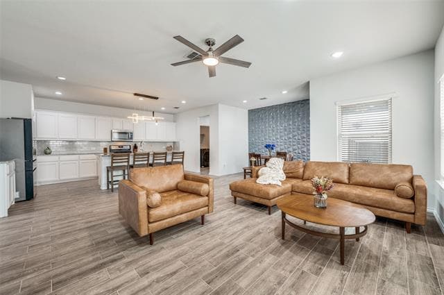 Photo - 1804 Emilia Dr