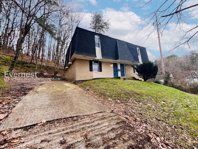 Photo - 701 Summit Ave Unit B