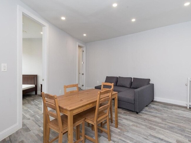 Photo - 2320 Hughes Ave Unit Apt 6