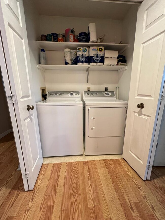 Hall Pantry - 13816 Wild Horse Ct