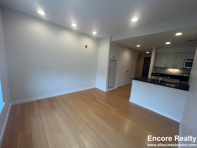 Photo - 601 Albany St Unidad 601