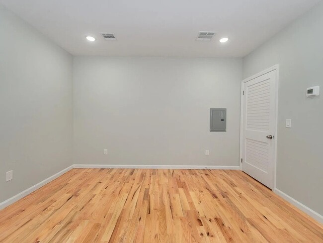 Photo - 73 Brookwood St Unidad #1BB