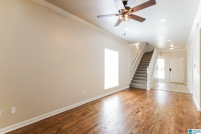 Photo - 195 Carrington Ln