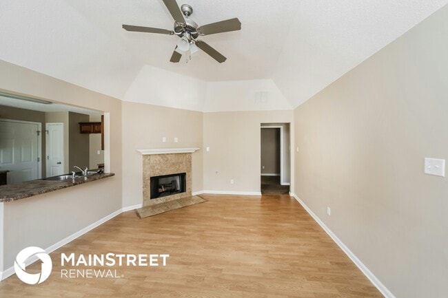 Photo - 10050 Mill Hill Ave