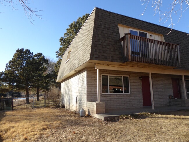 Building Photo - 1701 Erin Ct Unit #1 Rental