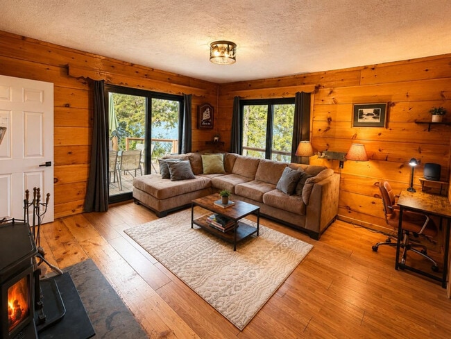 49 B Silver Birch Lane-SI ID1340598P