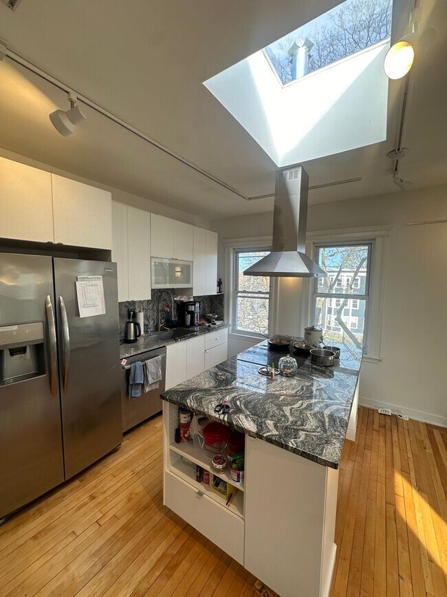 Photo - HOT CAMBRIDGE LISTING!!!!!