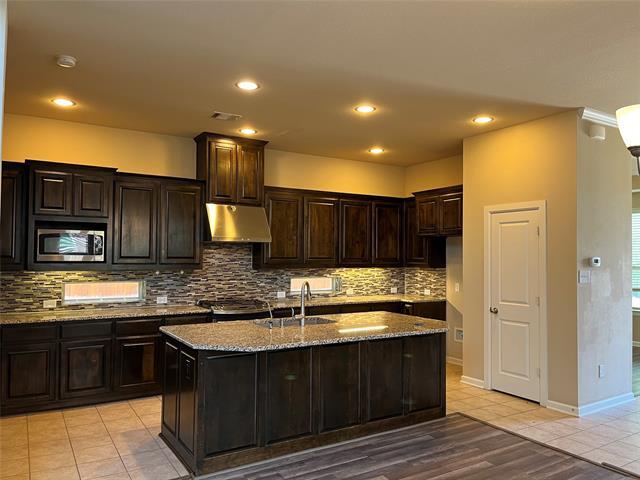 Photo - 1112 Amber Rose Way