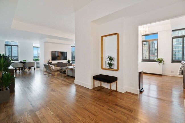 Photo - 200 Rector Pl