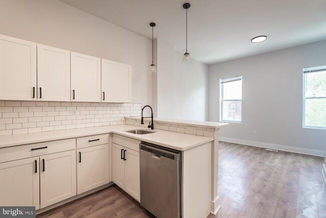 Building Photo - 5111 Willows Ave Unit B Rental