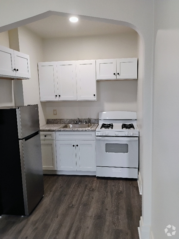 Building Photo - 323 Lehman St Unit 4 Rental