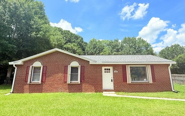 Building Photo - 4904 Andrea Ln