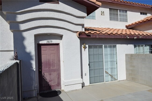 Photo - 3859 Starfield Ln