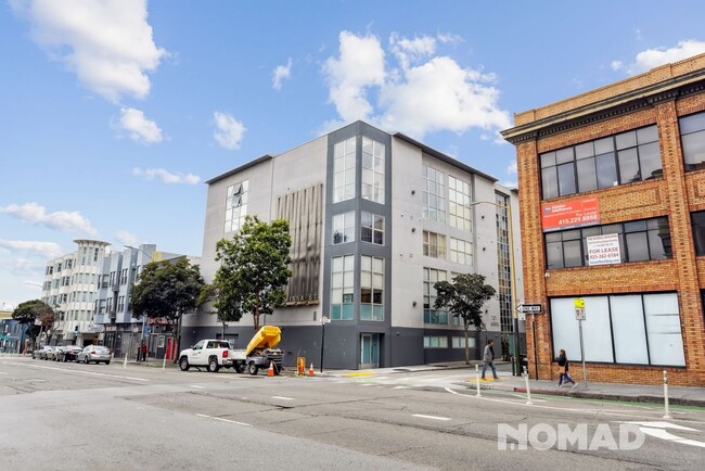 Modern Industrial 2 BR, 2 BA Multi-Level C... - Modern Industrial 2 BR, 2 BA Multi-Level C... Condo