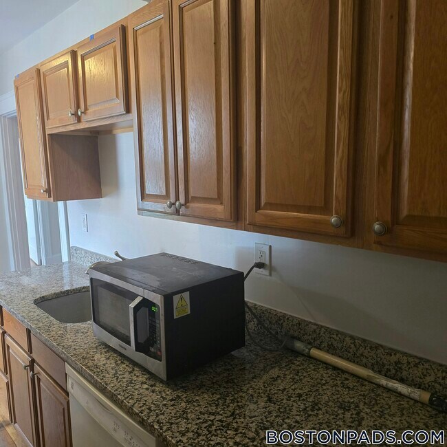 Photo - 1615 Commonwealth Ave Unit 14