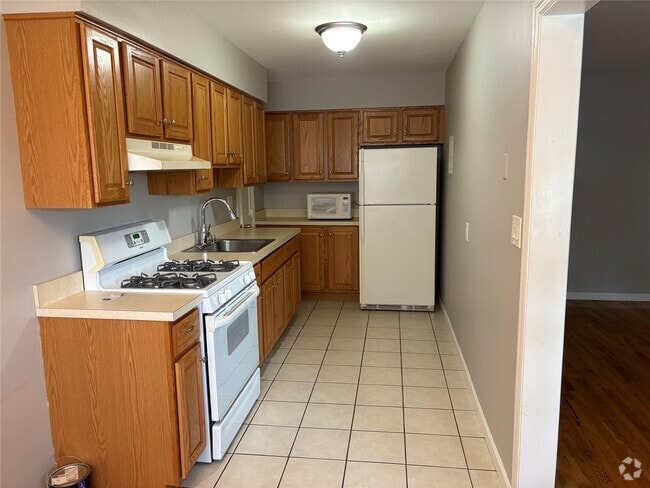Building Photo - 3 Colonial Rd Unit 89 Rental