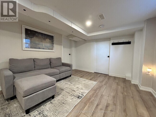 Photo - 7 Ashmore Ave