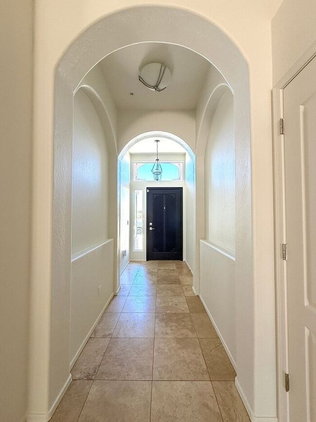 Photo - PRICE REDUCED – Fresh Updates in Prime Scottsdale Location!