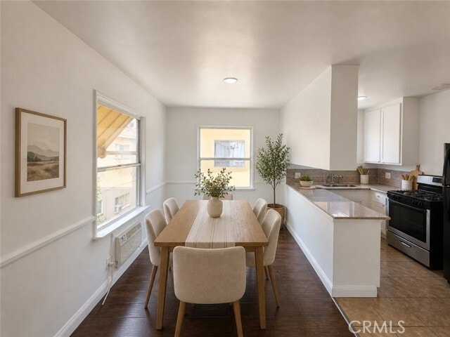 Photo - 8706 Parthenia Pl Unit 8