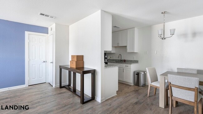 Photo - 1225 E Pleasant Run Rd Unidad 703