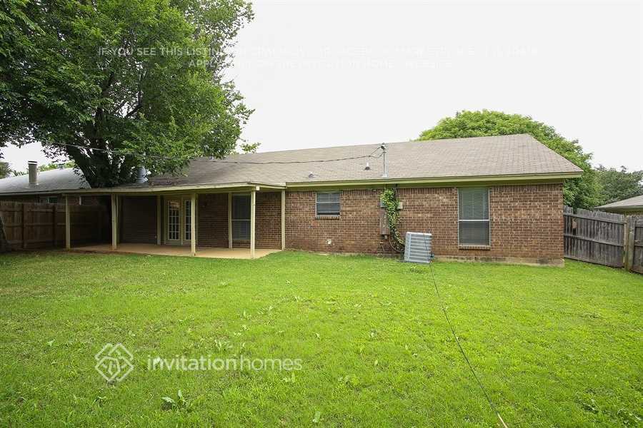 Photo - 6410 Walnut Springs Dr