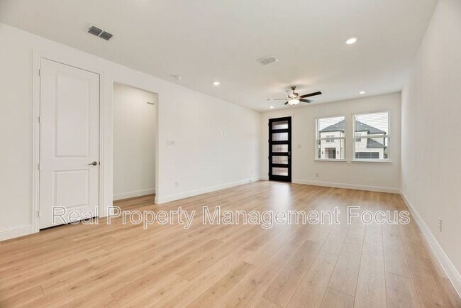 Photo - 1149 Beautyberry Ln