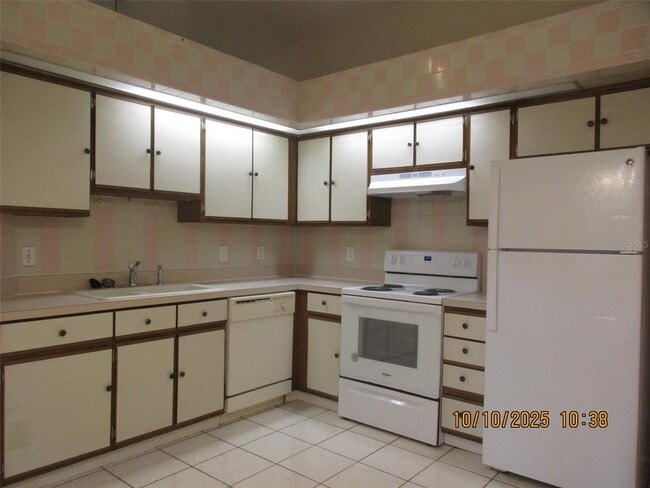 Photo - 1443 Coldwater Ct