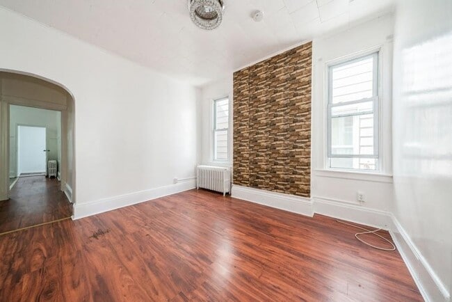 Photo - 813 18th St Condo