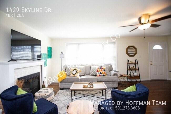 Photo - 1429 Skyline Dr House