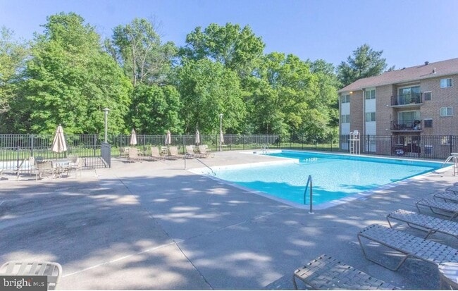 Photo - 803 Almond Ct Unit J