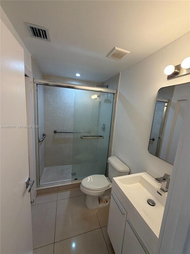 Photo - 829 SW 18th Ave Unit 109