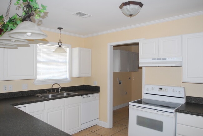 Photo - 6230 Kimbrough Blvd