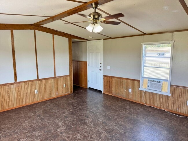 Photo - Affordable 3 Bed 2 Bath in Burkburnett