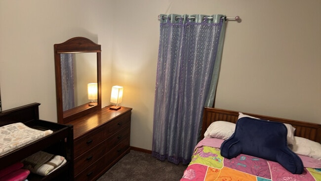 Building Photo - 19239 W Fairview Dr Rental
