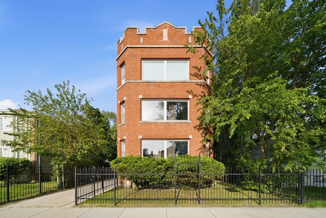 Photo - 7435 S Euclid Ave Unidad 1