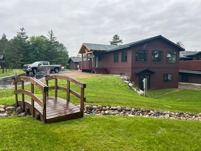 Building Photo - 716 Park Ave N