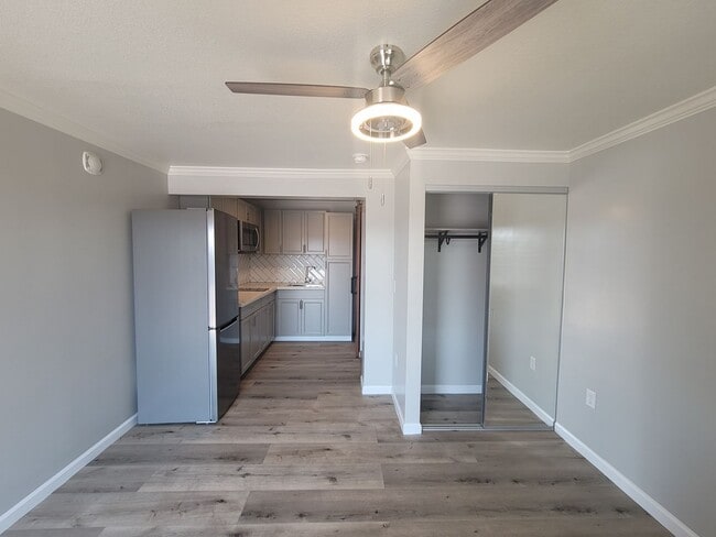 Building Photo - 2019 Fremont St Rental