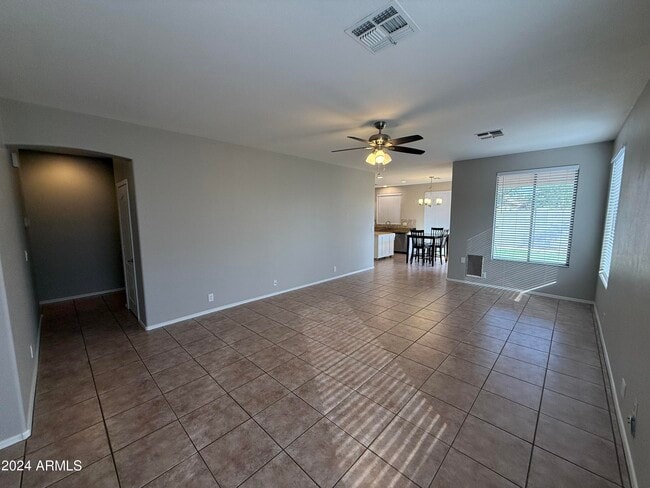 Photo - 313 N Kimberlee Way